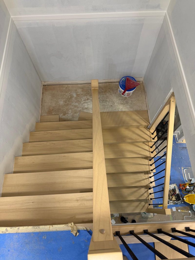 Finished stairs from the upper landing, Surrey
