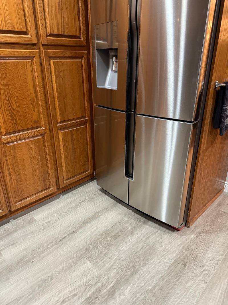 Vinyl plank floor installed by Craftbuild in Burnaby &mdash; photo 4
