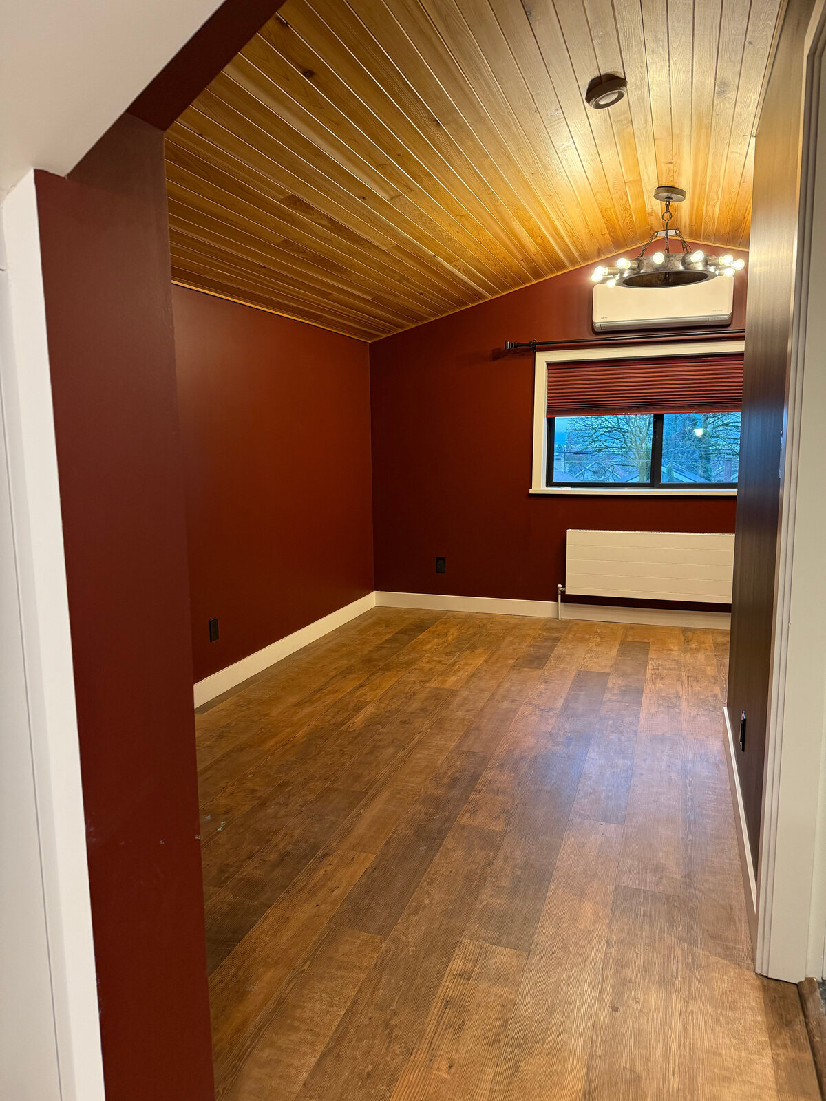 Hardwood dining